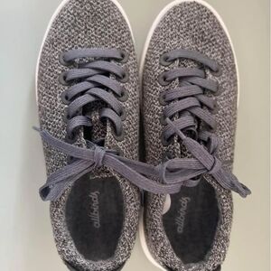 Allbirds Gray Sneakers with Minimalist Design